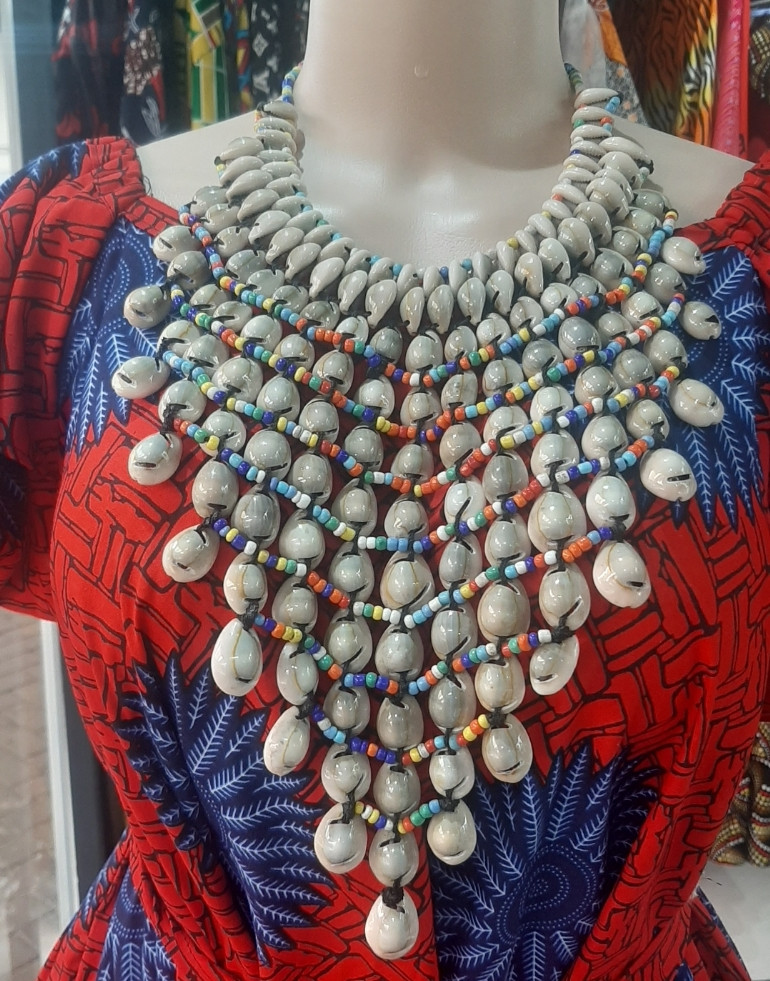 Chunky Shell Bead Necklace