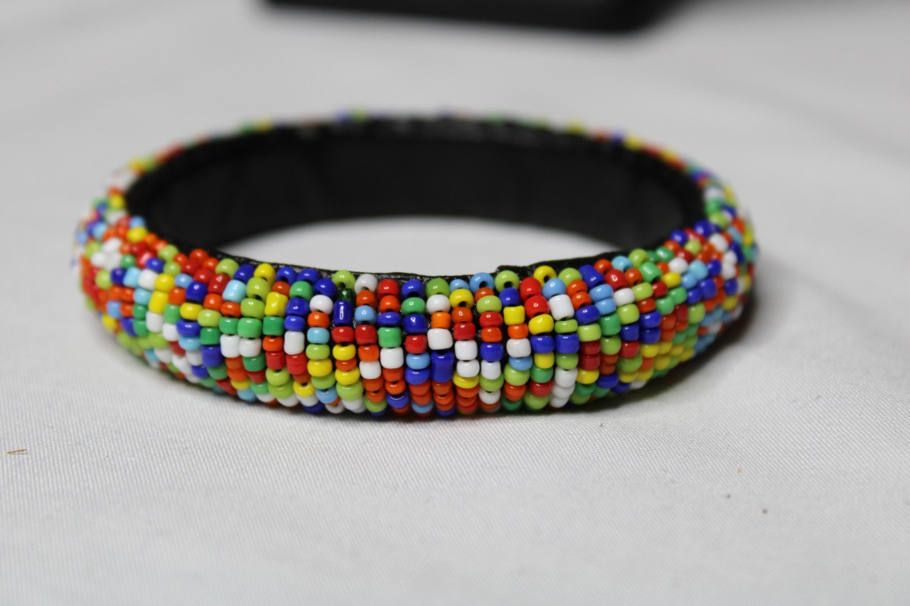 Beaded Maasai Button Bracelet