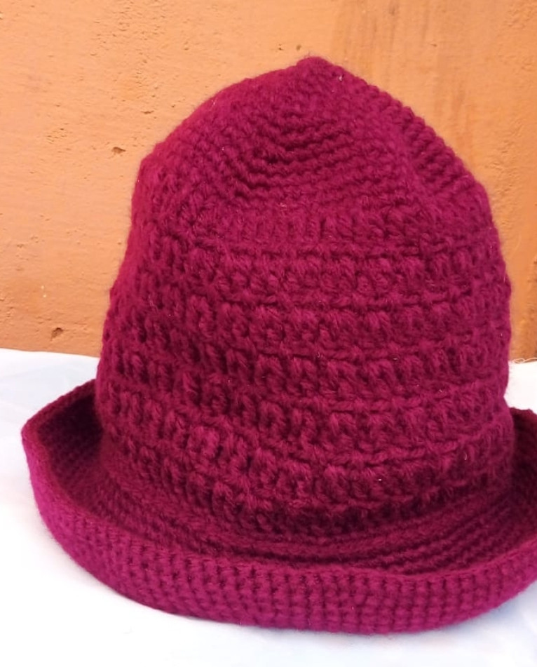 Maroon brim hat