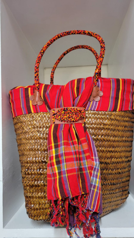 Kiondo Bag with Red kikoi Detail