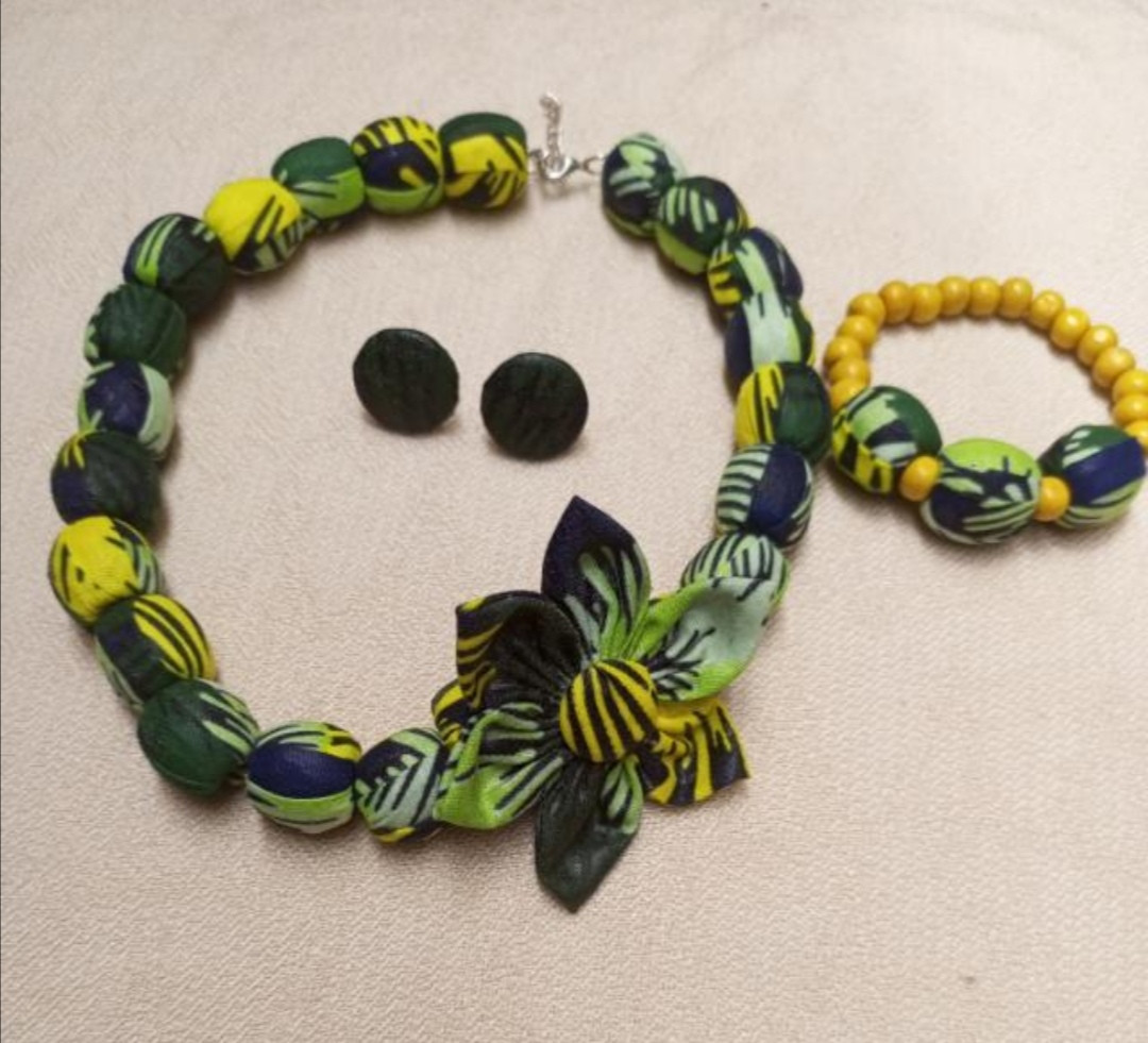Beaded Ankara Chocker And Bracelet Full Set