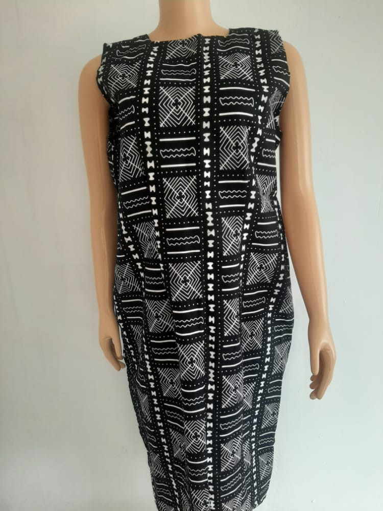 Black And White Print Sleeveless Kente Design Dress Top