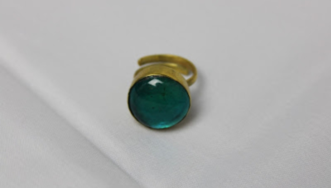 Glass Glossy Green Ring