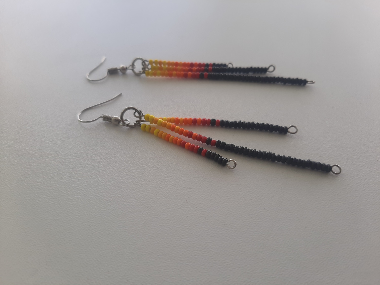 Black and Flame 3 Strings Fall Earrings