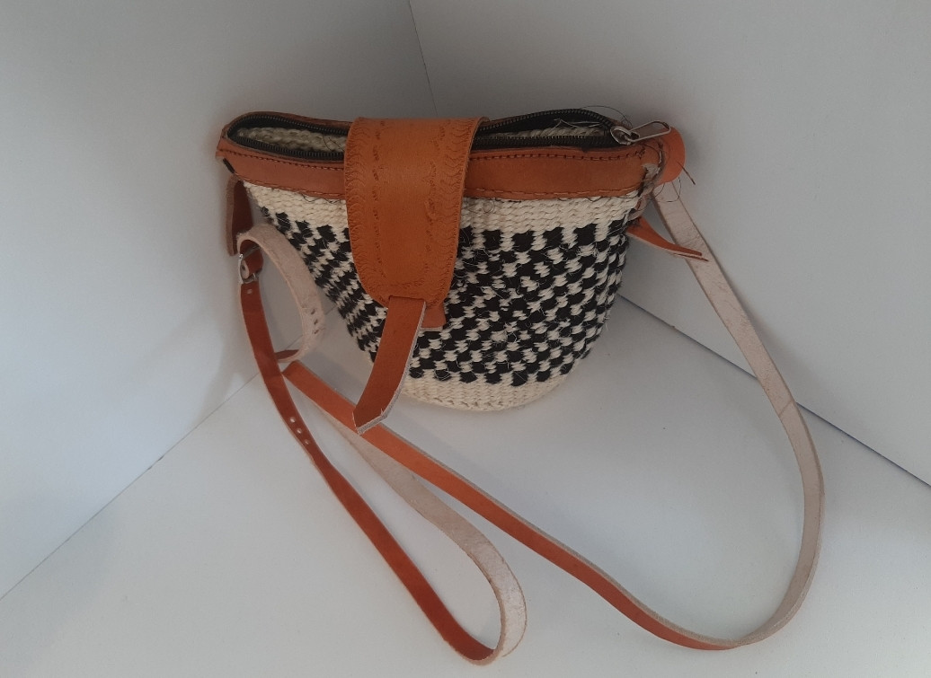 Small Woven Sisal Kiondo