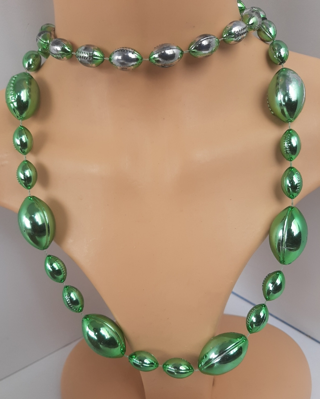 Long Shiny Green Necklace