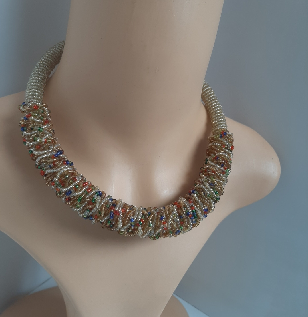 Cream Short Bulky Necklace