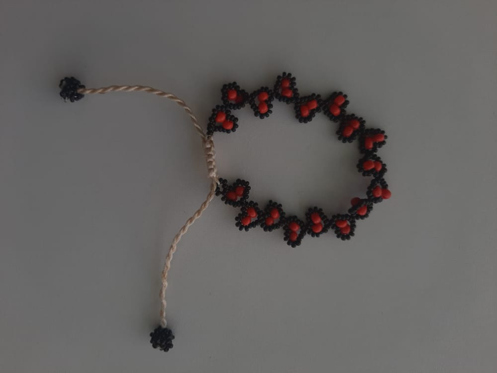 Red And Black Flower Bead Bracelet
