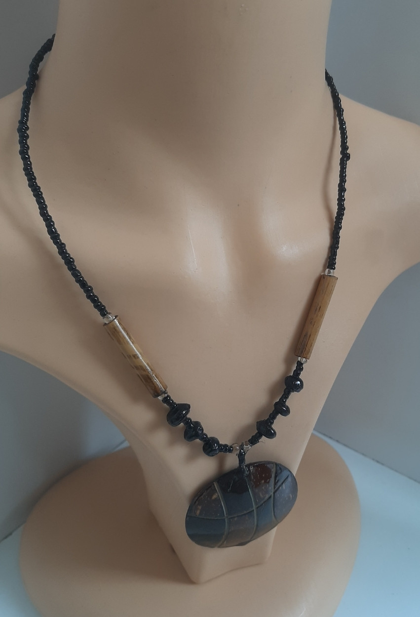Black Short Beaded Necklace