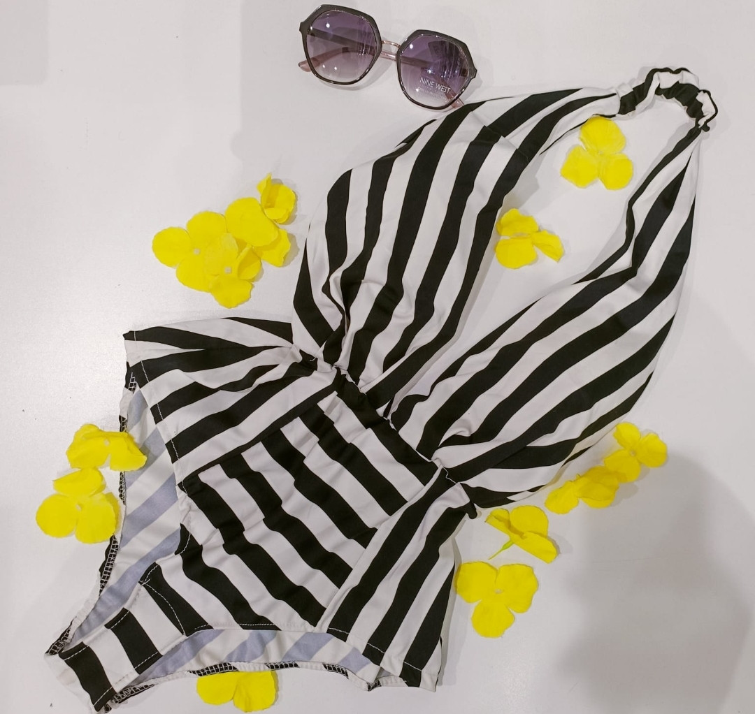 White and Black FullBody Con Stylish Bikini