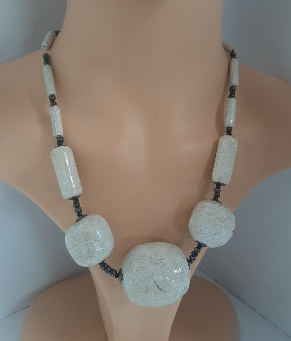 Short White Wooden Necklace