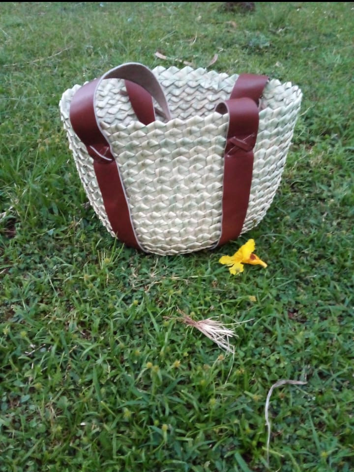 Medium Straw Bag in Leather