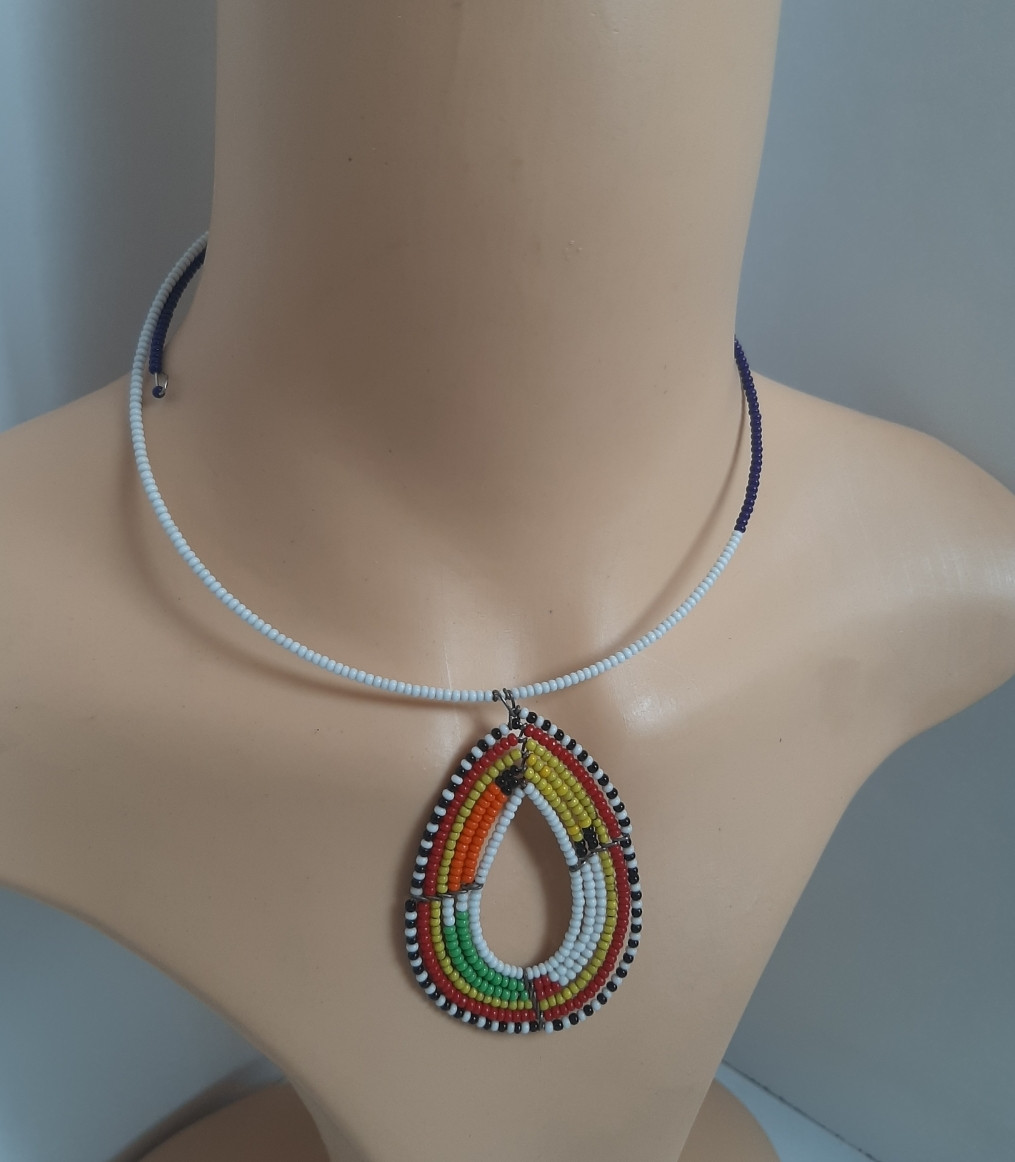 Oval Beaded Pendant Necklace